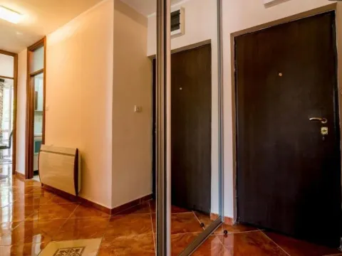 Izdavanje, jednosoban stan, 60m², Savina, Herceg Novi - image 8