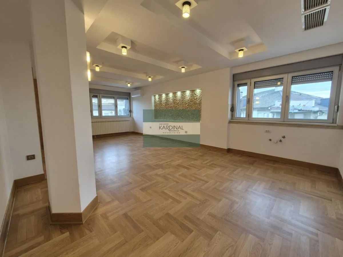 Sale, apartment, 77m², Vašarište, Jagodina