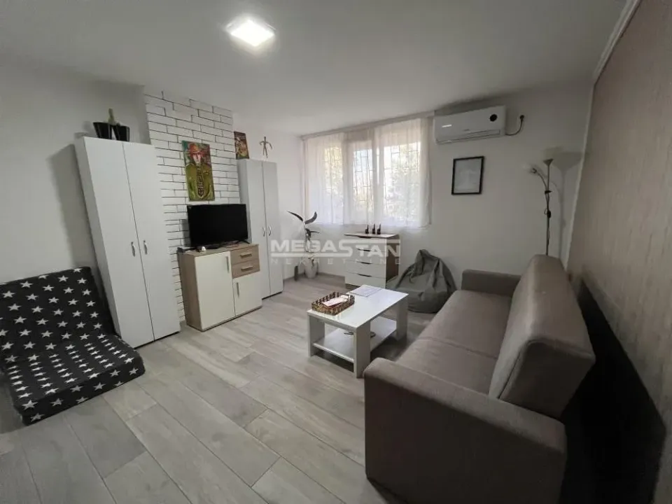 Prodaja, jednosoban stan, 33m², Karaburma, Palilula Sve Podlokacije