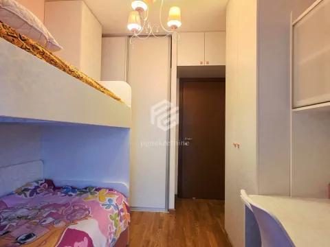 Rent, two bedroom apartment, 75m², City Kvart, Podgorica - image 15