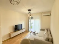 Izdavanje, jednosoban stan, 45m2, Pobrežje, Podgorica