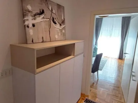 Izdavanje, dvosoban stan, 41m², Crveni Krst, Beograd - image 10