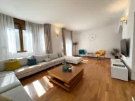 Rent, house, 300m², Vranići, Podgorica - image 11