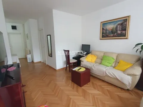 Prodaja, trosoban stan, 76m², Vračar Sve Podlokacije, Beograd - image 2