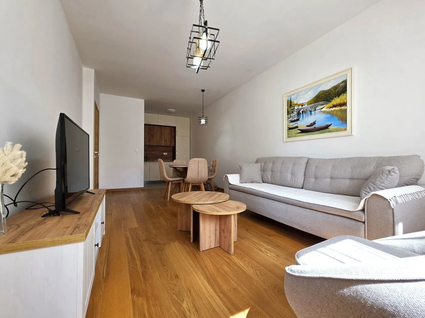 Izdavanje, stan, 48m², New City, Podgorica