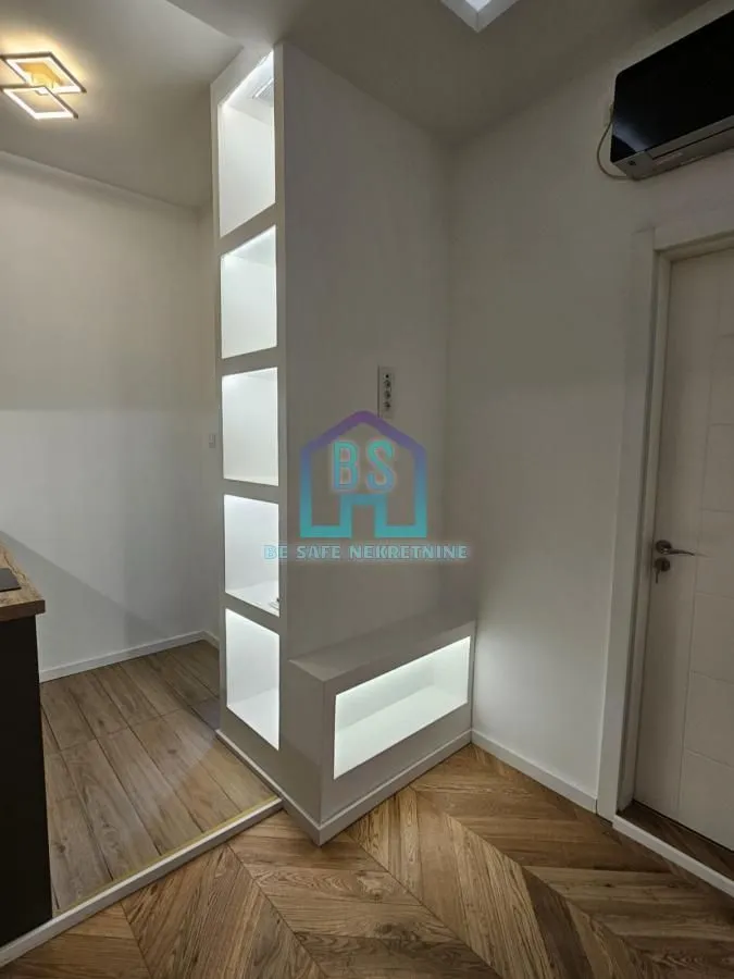 Prodaja, jednosoban stan, 21m², Stari grad, Novi Sad