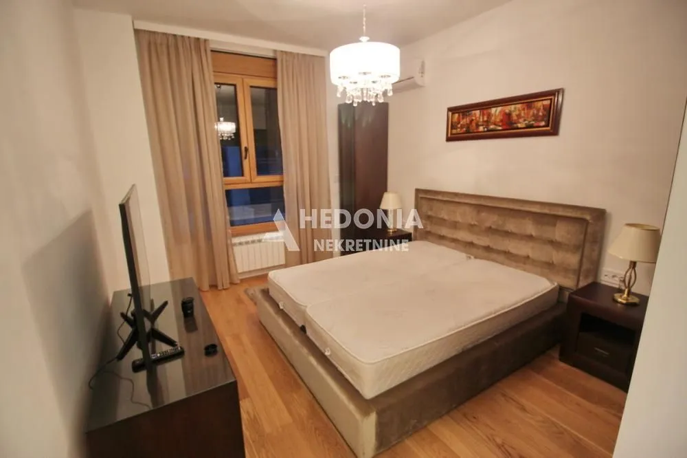 Rent, two bedroom apartment, 67m², Novi Beograd Sve Podlokacije, Beograd