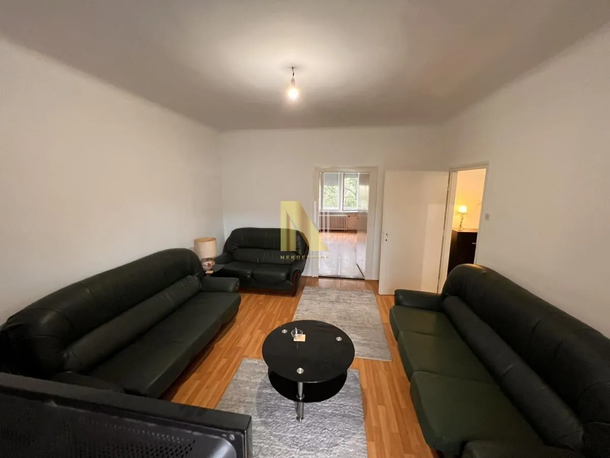 Prodaja, trosoban stan, 61m², Stari grad, Novi Sad