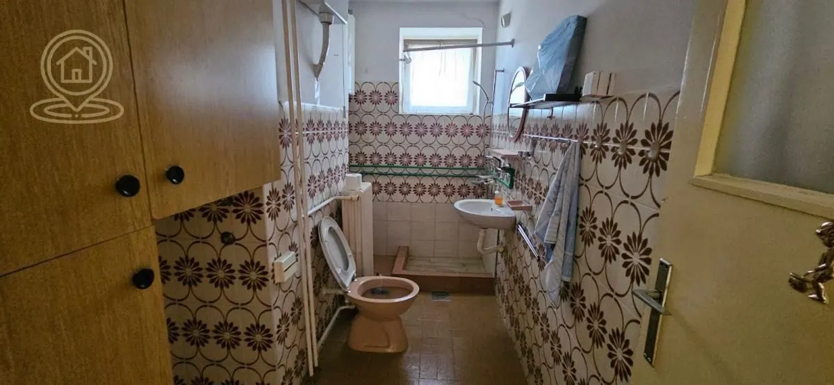Prodaja, trosoban stan, 78m², Sajmište, Novi Sad