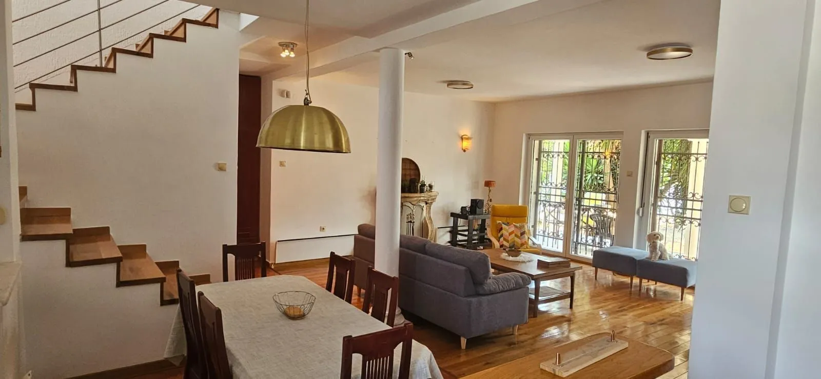 Izdavanje, kuća, 180m², Krimovica, Kotor