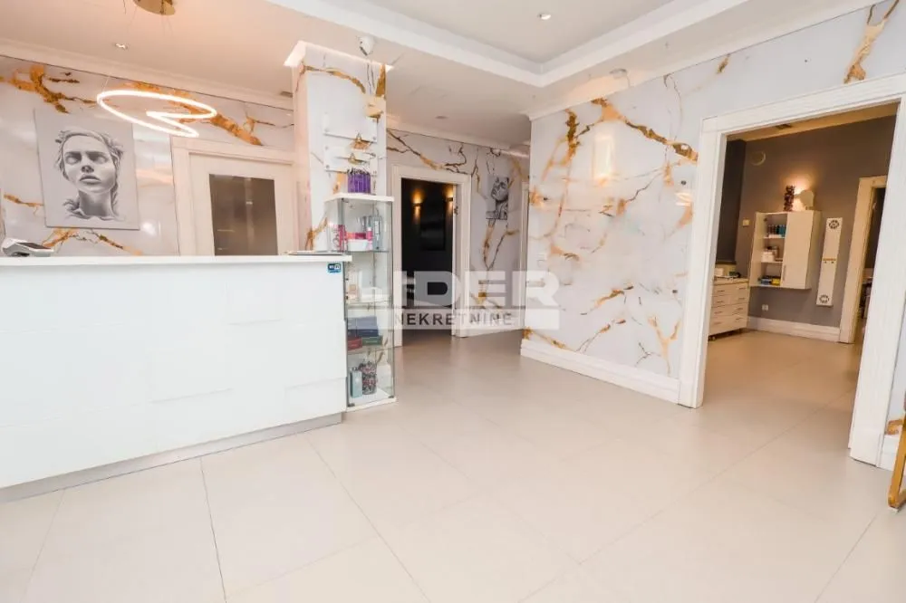 Izdavanje, poslovni prostor, 147m², Kalenić Pijaca, Vračar Sve Podlokacije