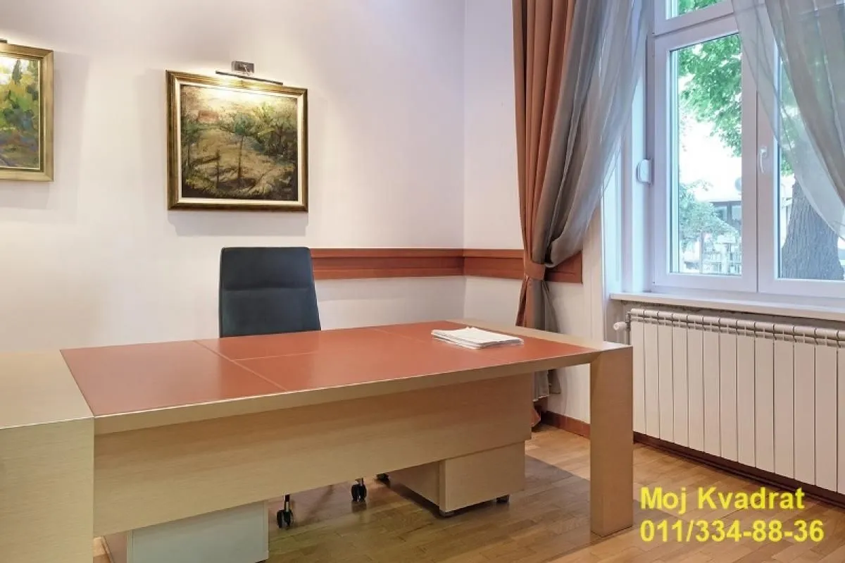 Prodaja, četvorosoban stan, 120m², Stari Grad, Beograd