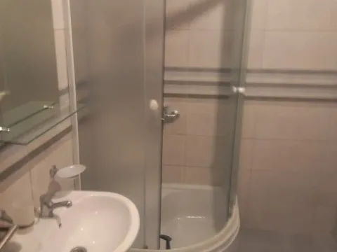 Izdavanje, trosoban stan, 72m², Tuški Put, Podgorica - image 6