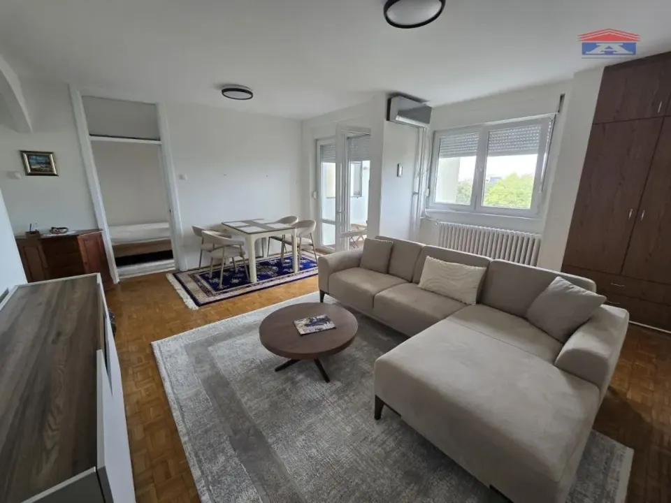 Izdavanje, dvosoban stan, 52m², Grbavica, Novi Sad Sve Podlokacije