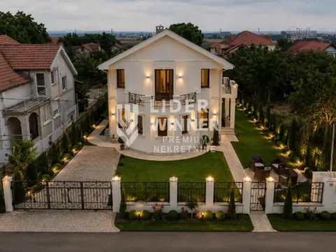 Kuća in Surčin