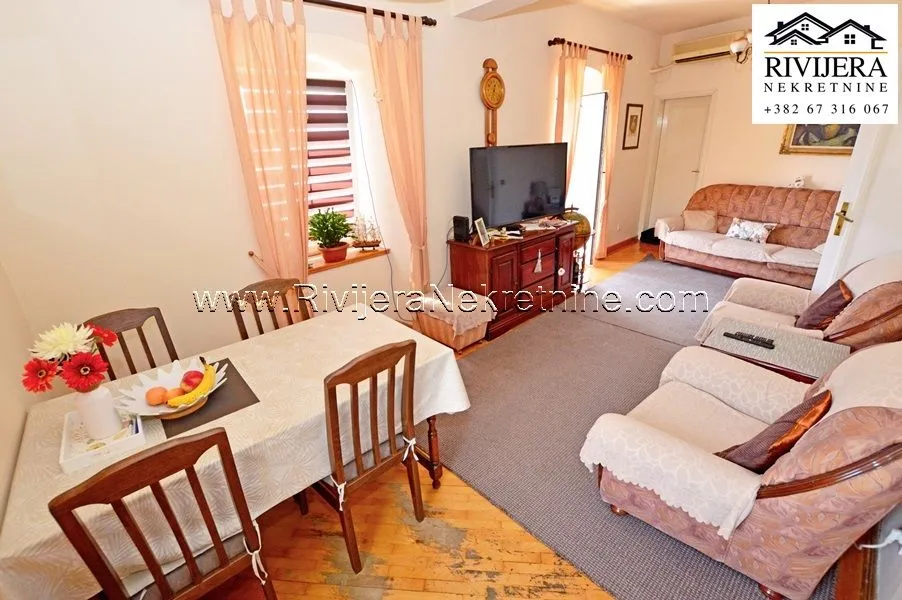 Prodaja, kuća, 314m², Centar, Herceg Novi