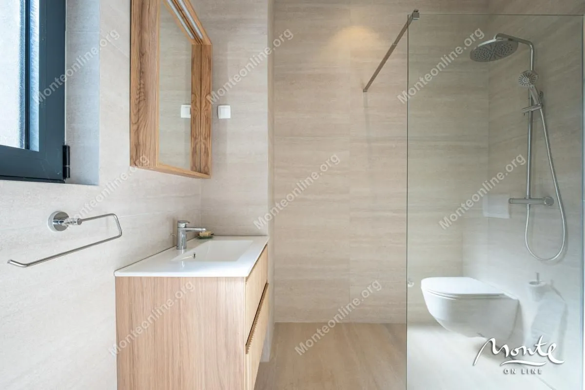 Prodaja, kuća, 240m², Kavač, Kotor