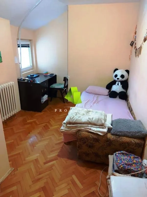 Prodaja, trosoban stan, 61m², Medijana, Niš