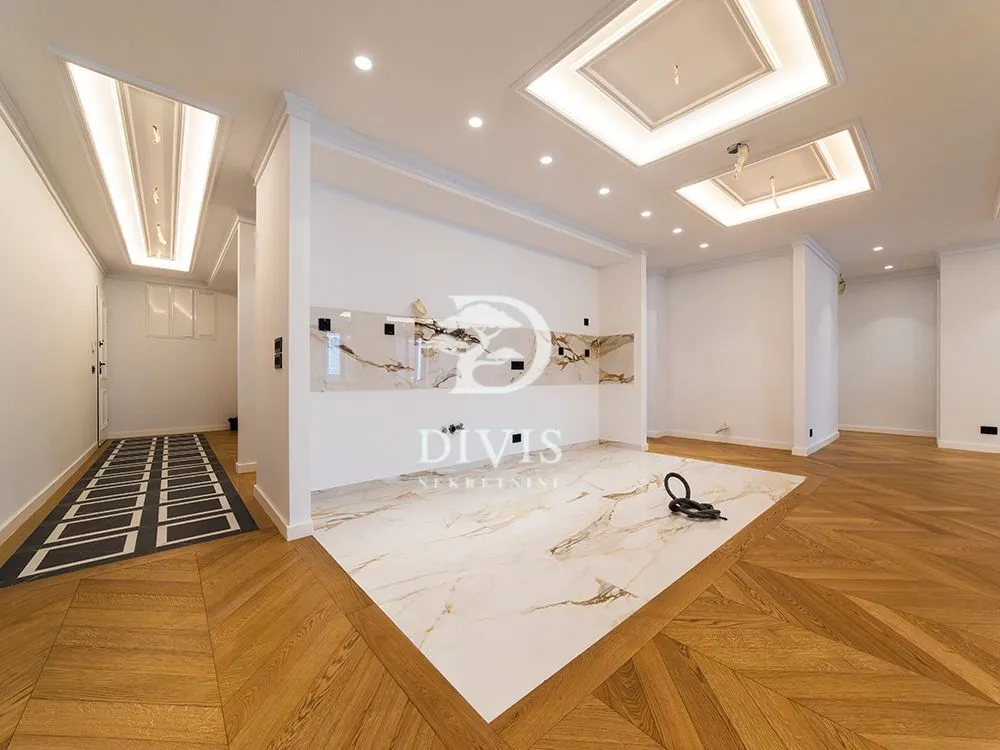 Prodaja, četvorosoban stan, 228m², Vračar Hram, Vračar Sve Podlokacije