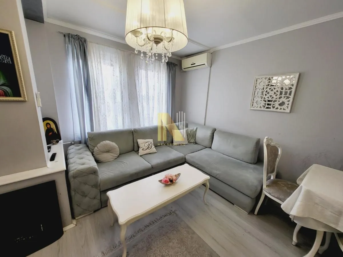 Prodaja, trosoban stan, 70m², Socijalno, Novi Sad Sve Podlokacije