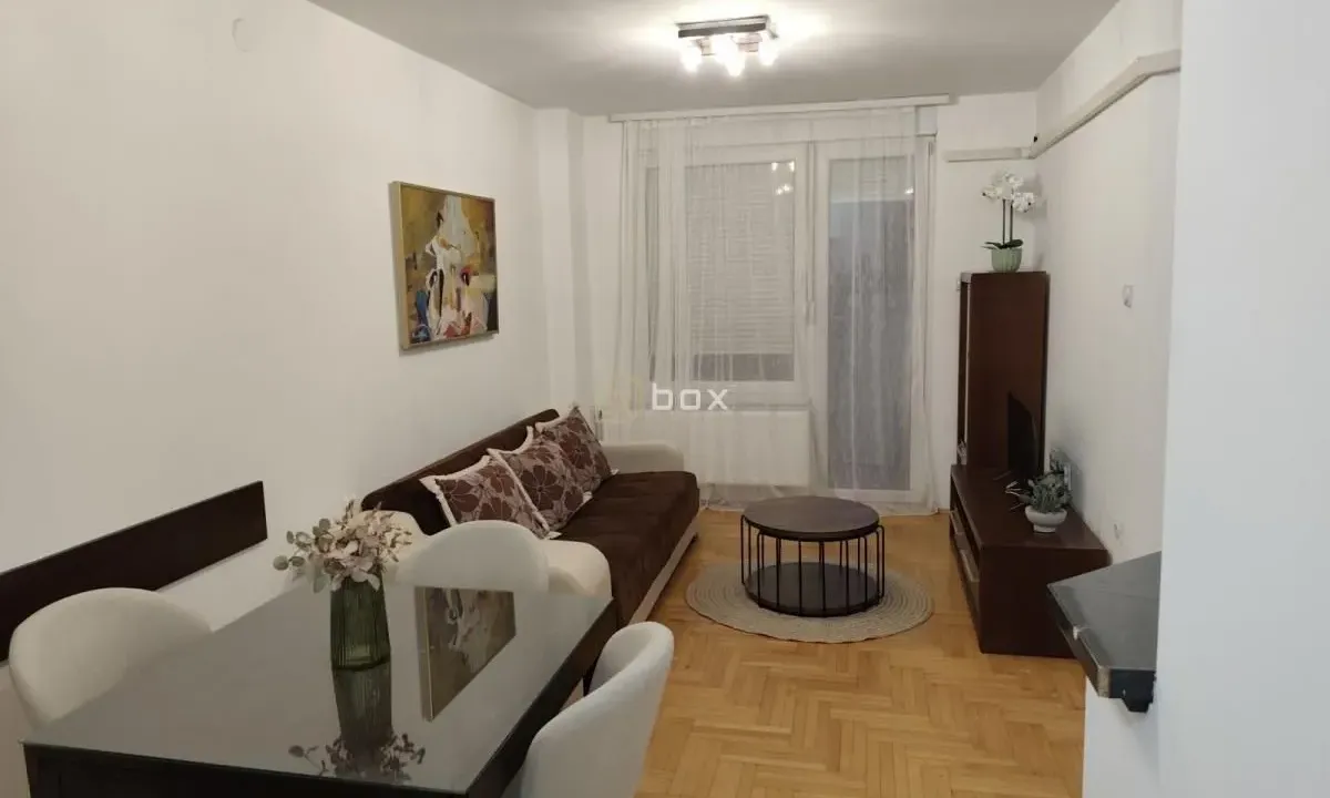 Rent, one bedroom apartment, 42m², Crveni Krst, Niš