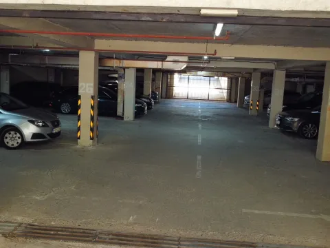 Izdavanje, parking/garaža, 15m², Blok 9, Podgorica - image 12