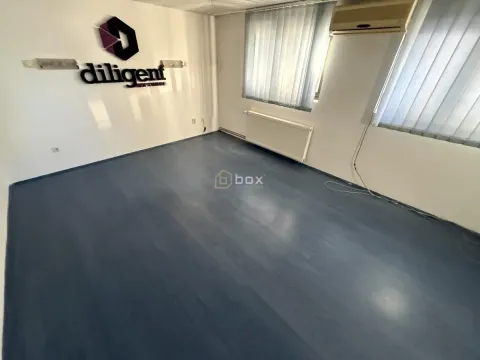 Rent, office space, 149m², Medijana, Niš - image 4