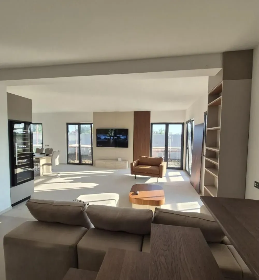 Rent, house, 250m², Zemun Ugrinovci, Zemun Sve Podlokacije