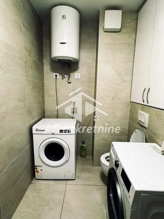 Izdavanje, dvosoban stan, 59m², Fon (Fon - Bilećka), Voždovac Sve Podlokacije