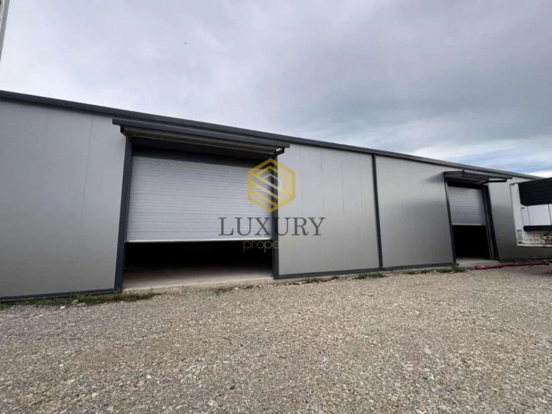 Rent, office space, 500m², Golubovci, Podgorica
