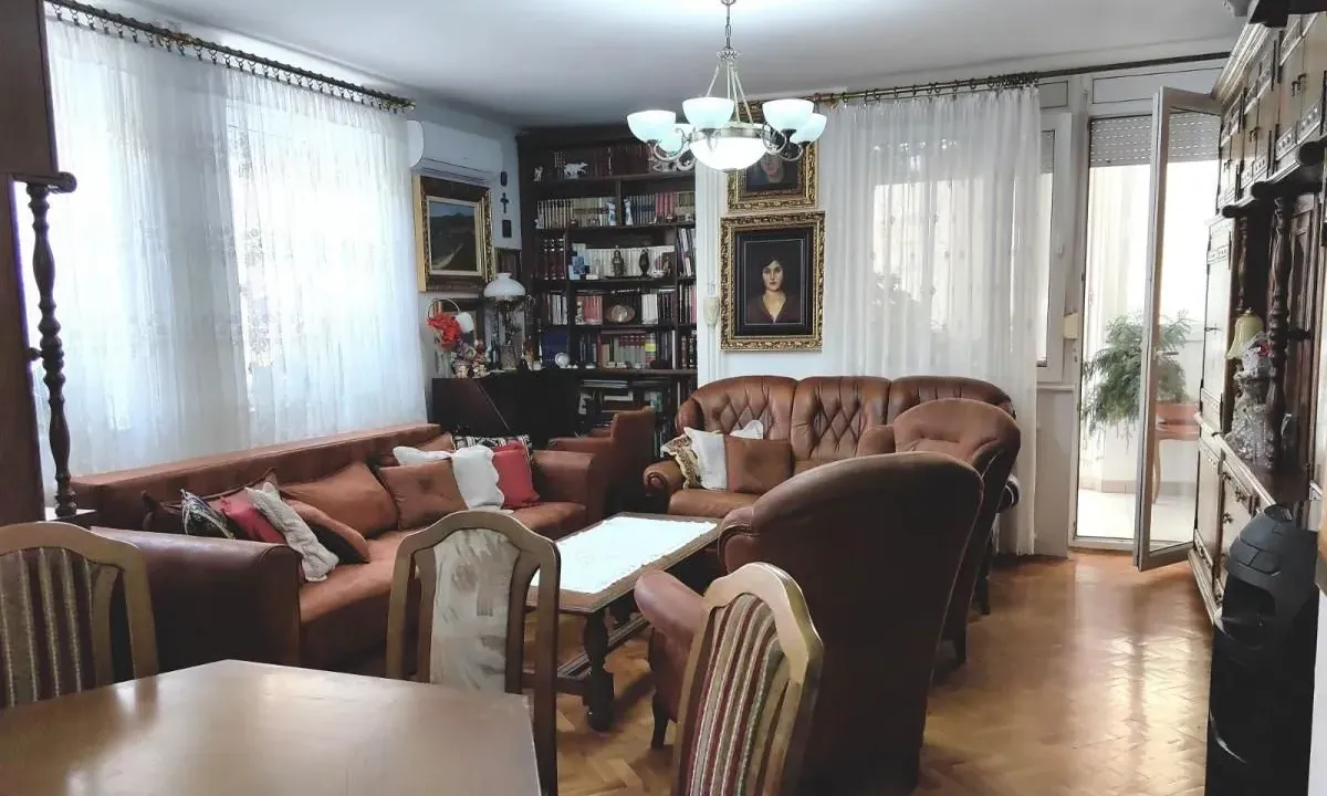 Prodaja, trosoban stan, 104m², Podbara, Novi Sad Sve Podlokacije