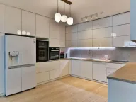 Rent, three bedroom apartment, 190m², Bečići, Budva - image 6