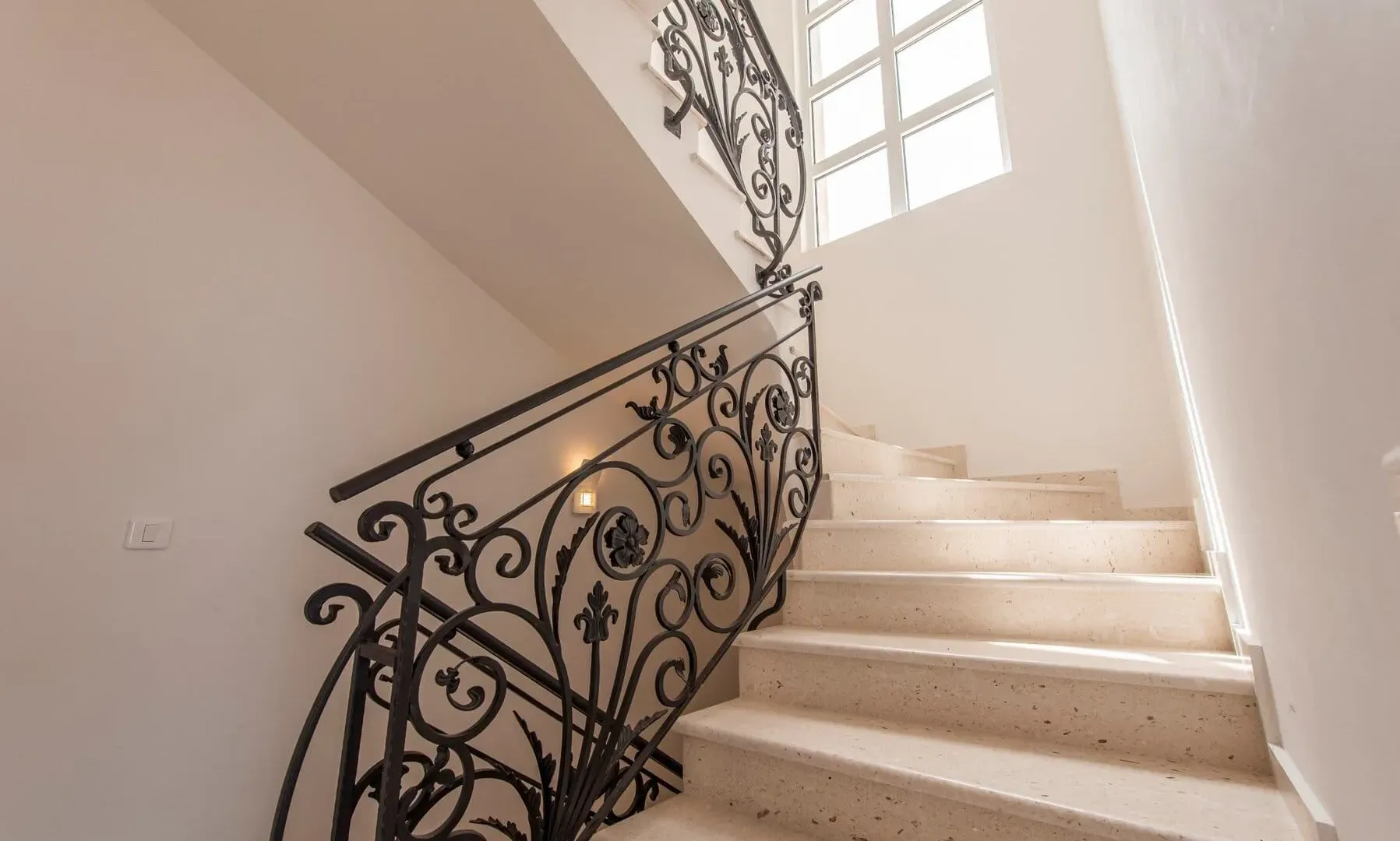 Sale, house, 270m², Reževići, Budva