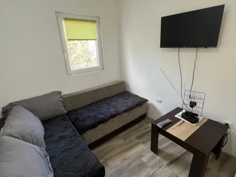 Izdavanje, jednosoban stan, 30m², Sutomore, Bar - image 2