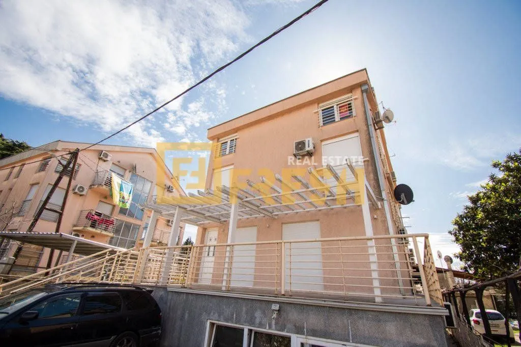 Prodaja, stan, 71m², Gorica C, Podgorica