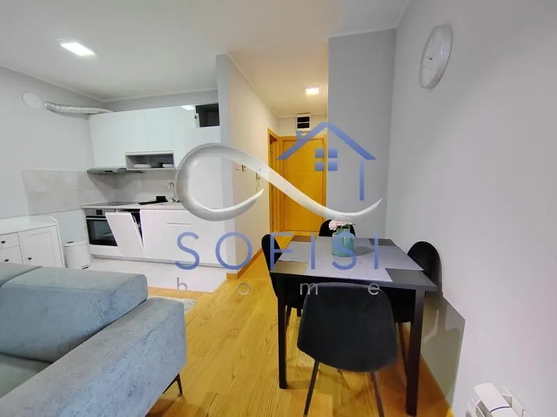 Prodaja, jednosoban stan, 48m², Centar, Novi Sad