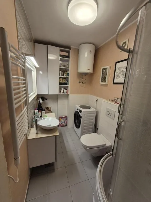 Izdavanje, dvosoban stan, 60m², Preko Morače, Podgorica