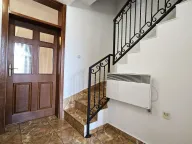 Rent, house, 180m², Tološi, Podgorica - image 33