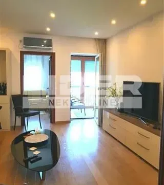 Prodaja, dvosoban stan, 69m², Savski Venac, Beograd