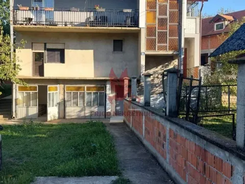 Sale, house, 150m², Mladenovac, Beograd