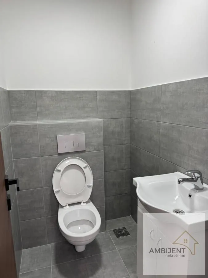 Rent, office space, 150m², Centar, Pančevo