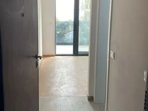 Sale, one bedroom apartment, 39m², Bečići, Budva - image 9