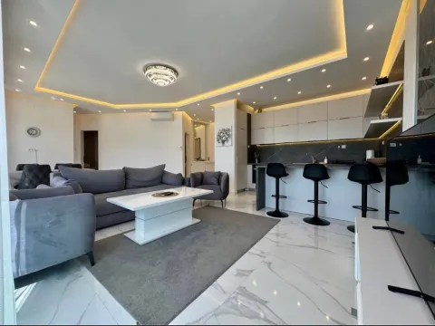 Rent, two bedroom apartment, 95m², Bečići, Budva - image 2