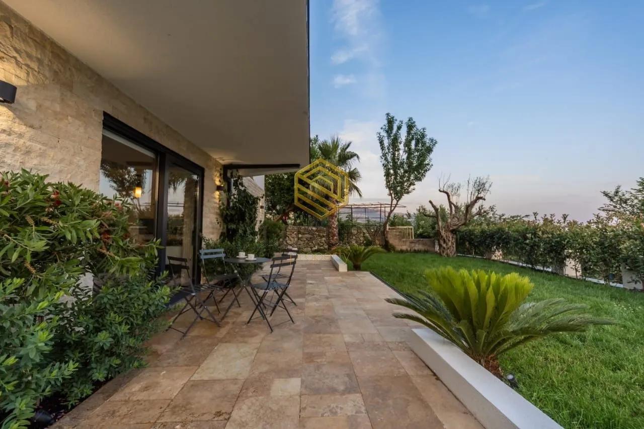 Rent, house, 300m², Markovići, Budva