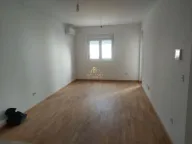 Izdavanje, jednosoban stan, 46m², Master Kvart, Podgorica - image 3