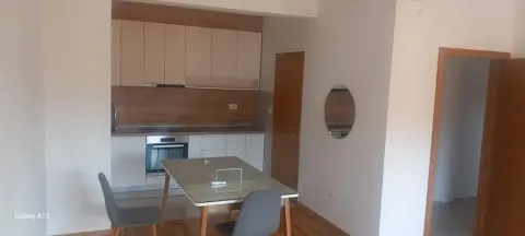 Izdavanje, dvosoban stan, 70m², Ljubović, Podgorica - image 4