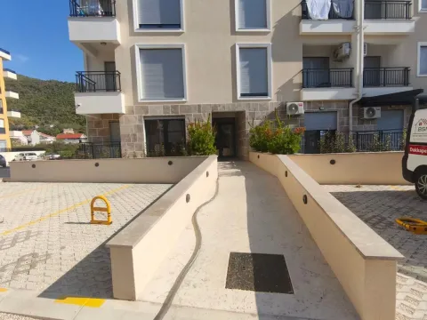 Izdavanje, dvosoban stan, 54m², Bijela, Herceg Novi - image 6