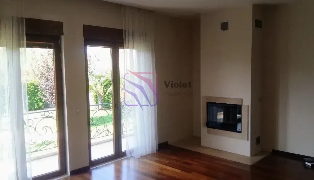 Rent, house, 262m², Zabjelo, Podgorica