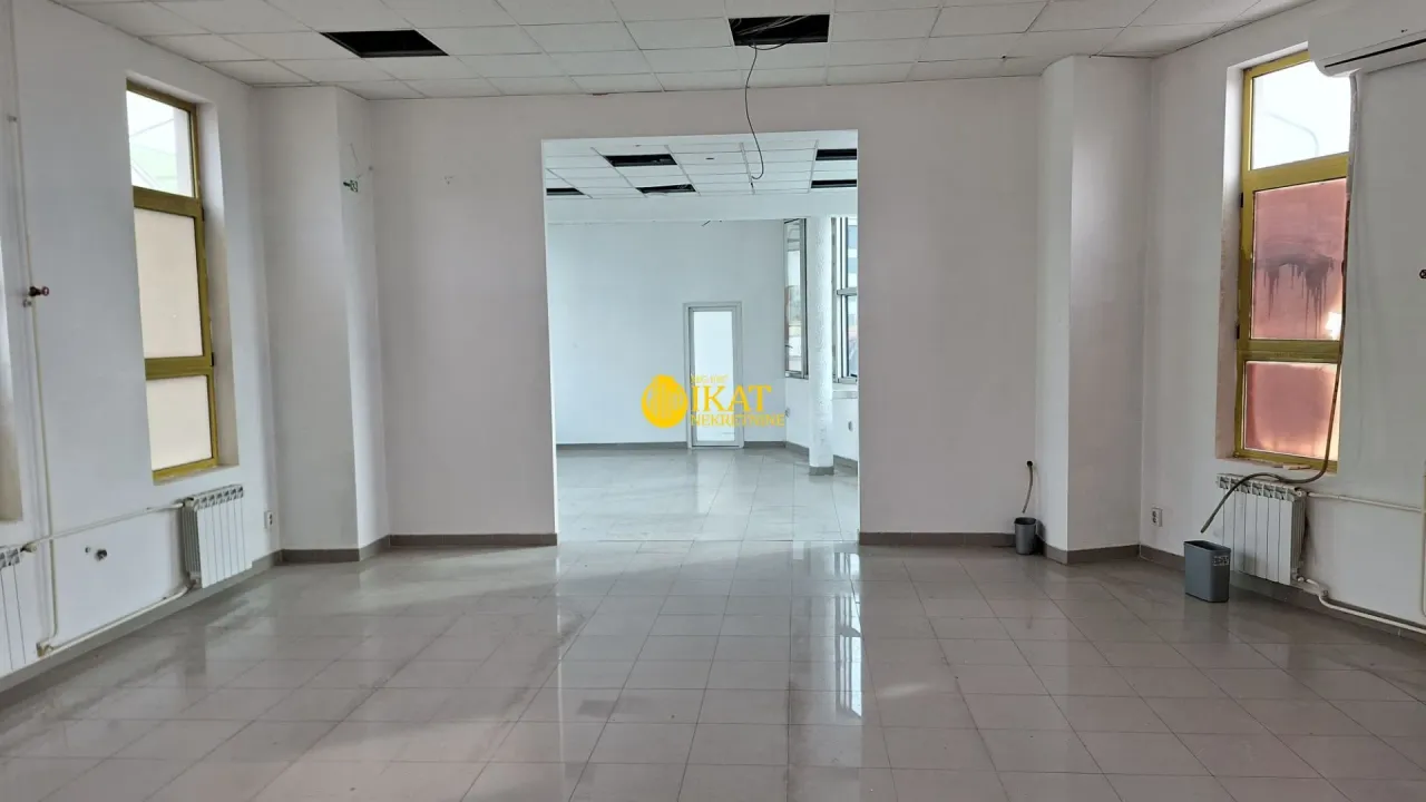 Sale, office space, 135m², Zvezdara Sve Podlokacije, Beograd