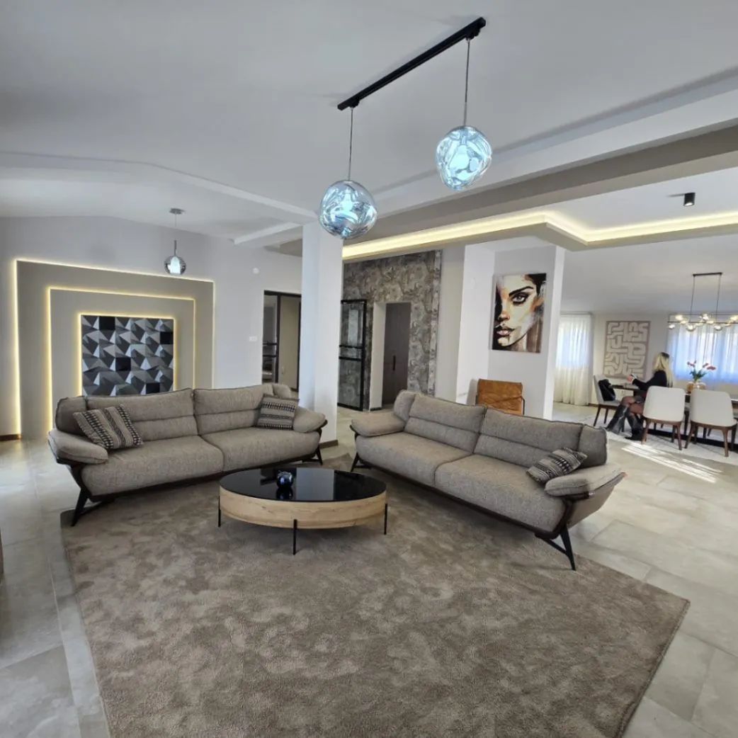 Rent, three bedroom apartment, 180m², Tološi, Podgorica
